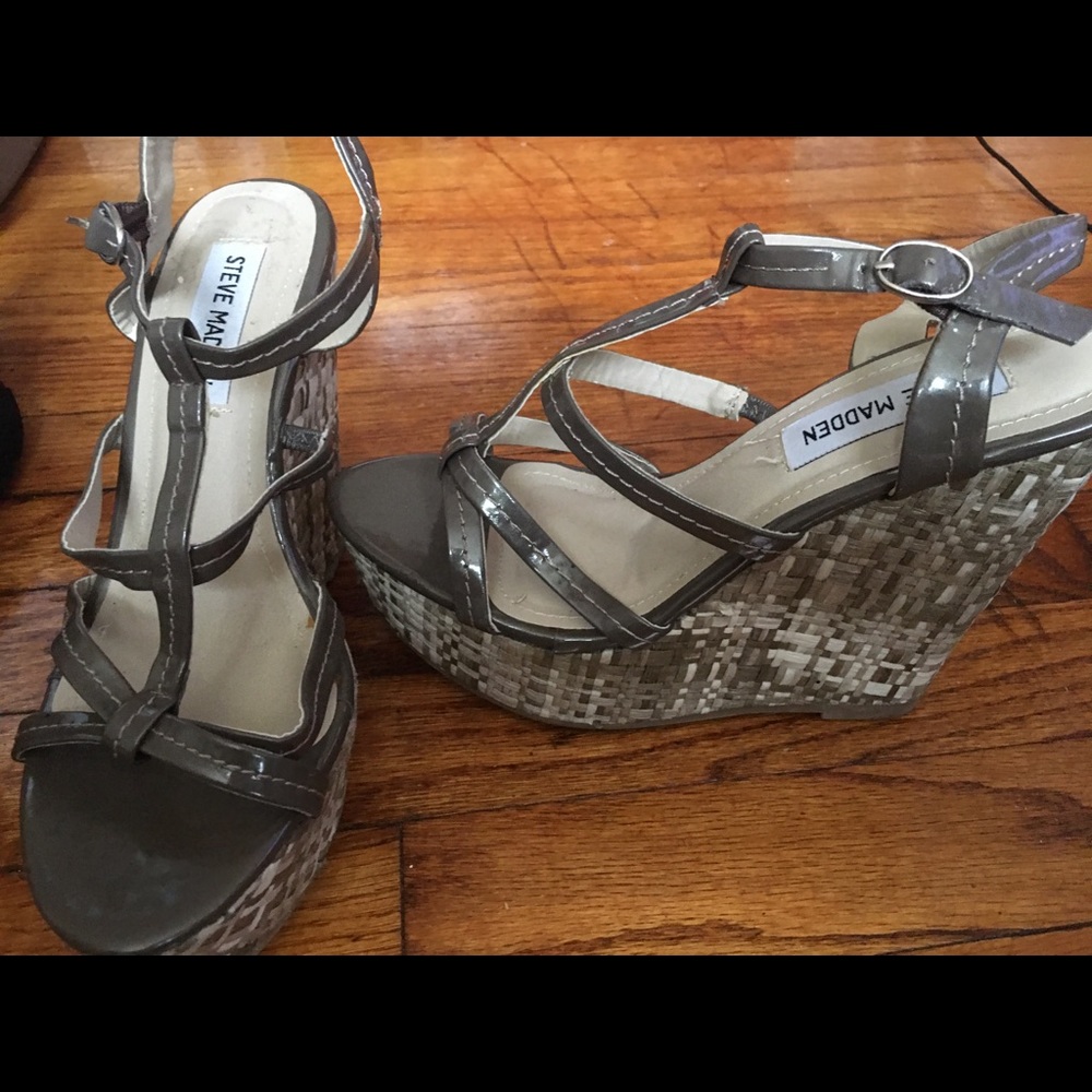 Steve Madden Size 7 wedges